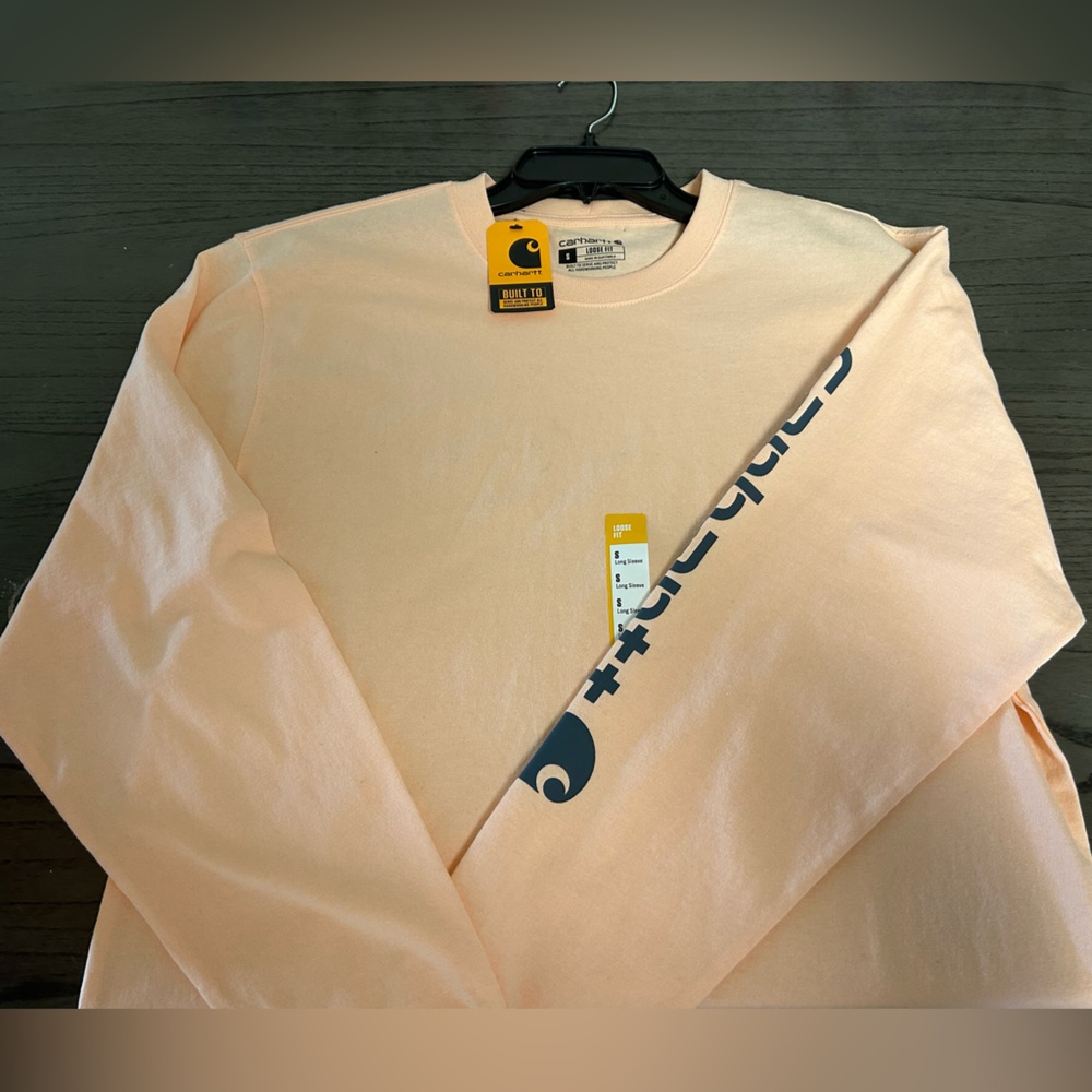 Small, Loose Fit Long Sleeve Carhartt Shirt